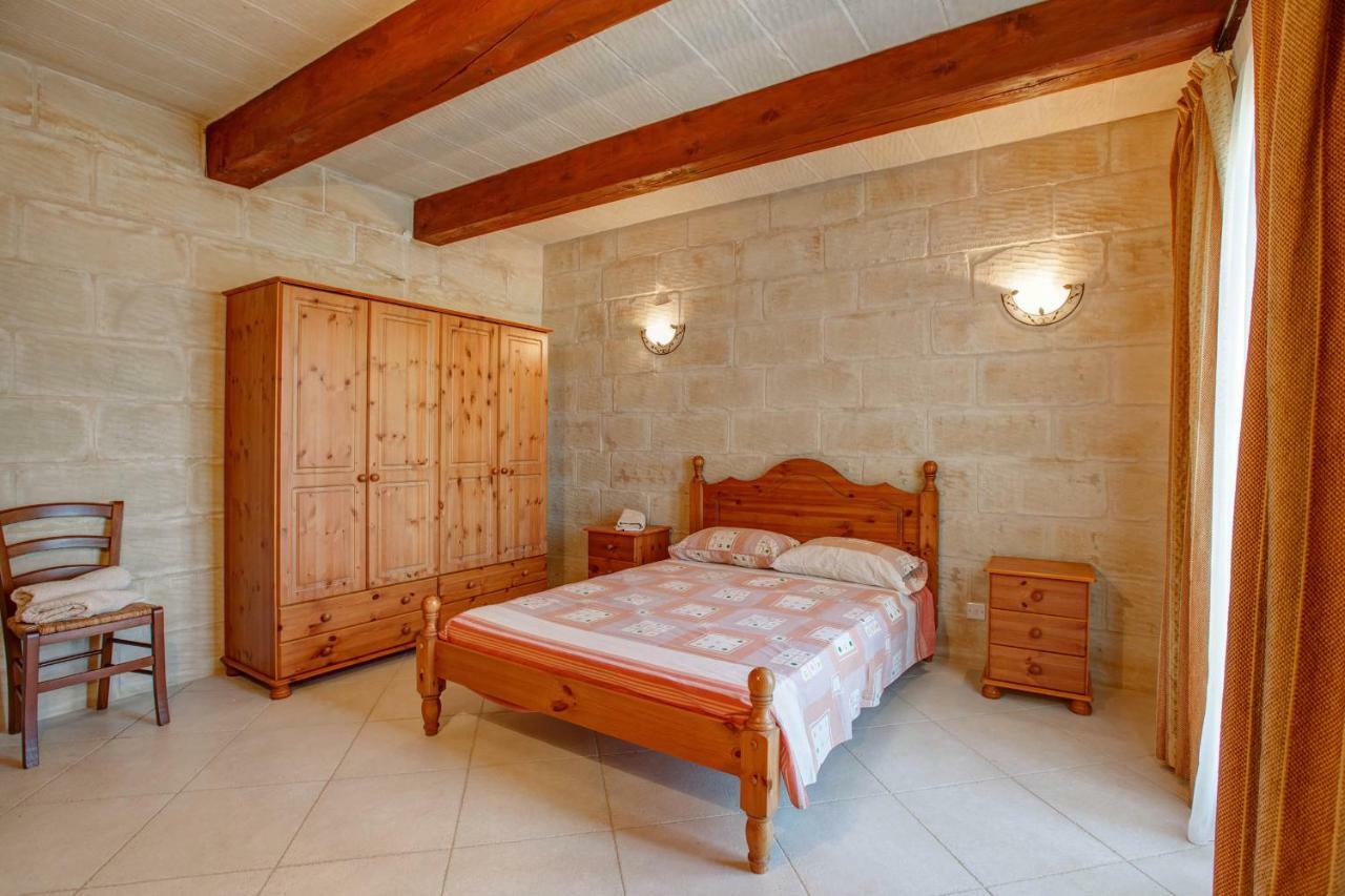 Il-Palma Holiday Farmhouse With Sunny Private Pool In Island Of Gozo Арб Экстерьер фото