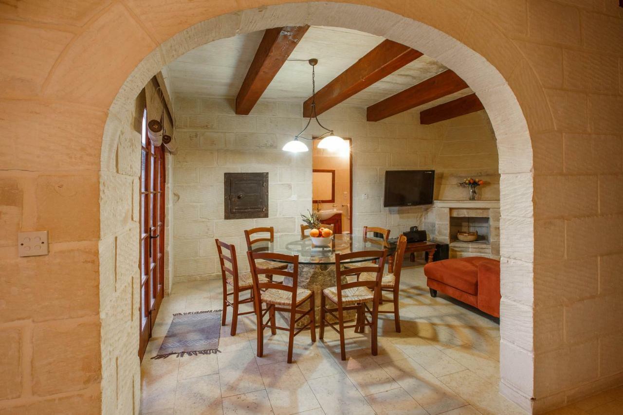 Il-Palma Holiday Farmhouse With Sunny Private Pool In Island Of Gozo Арб Экстерьер фото